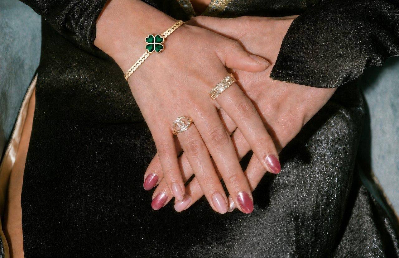Emerald Clover Armband – 18K Gold